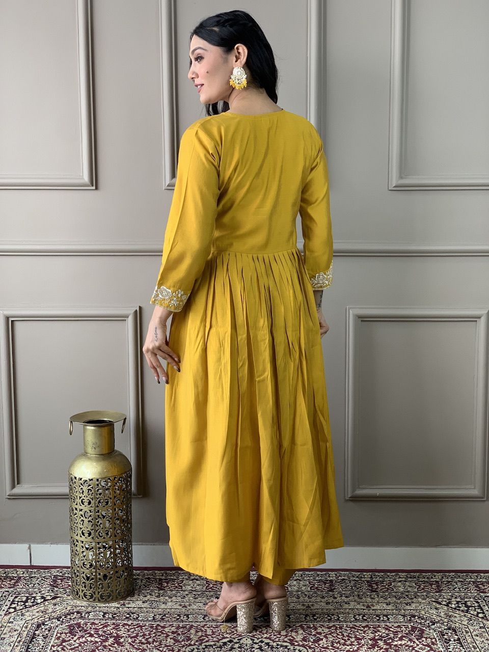 Kurta Suit Sets for Women by Ruvi Online