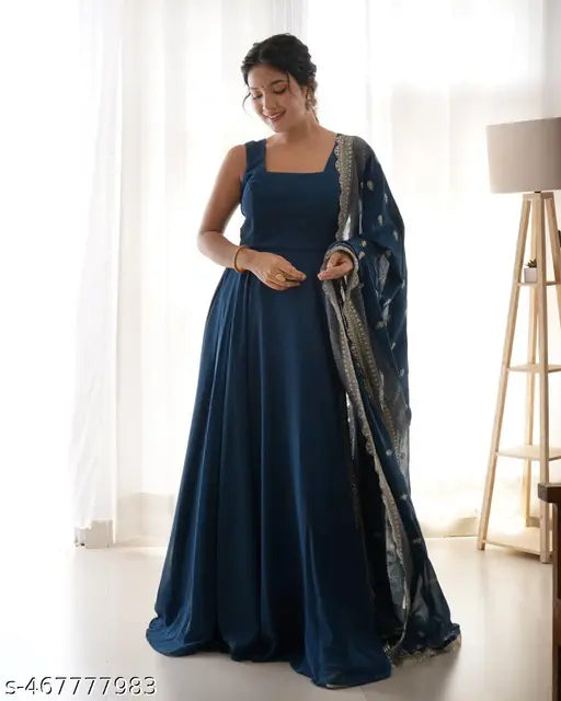 Fancy ElegantT Women Gowns