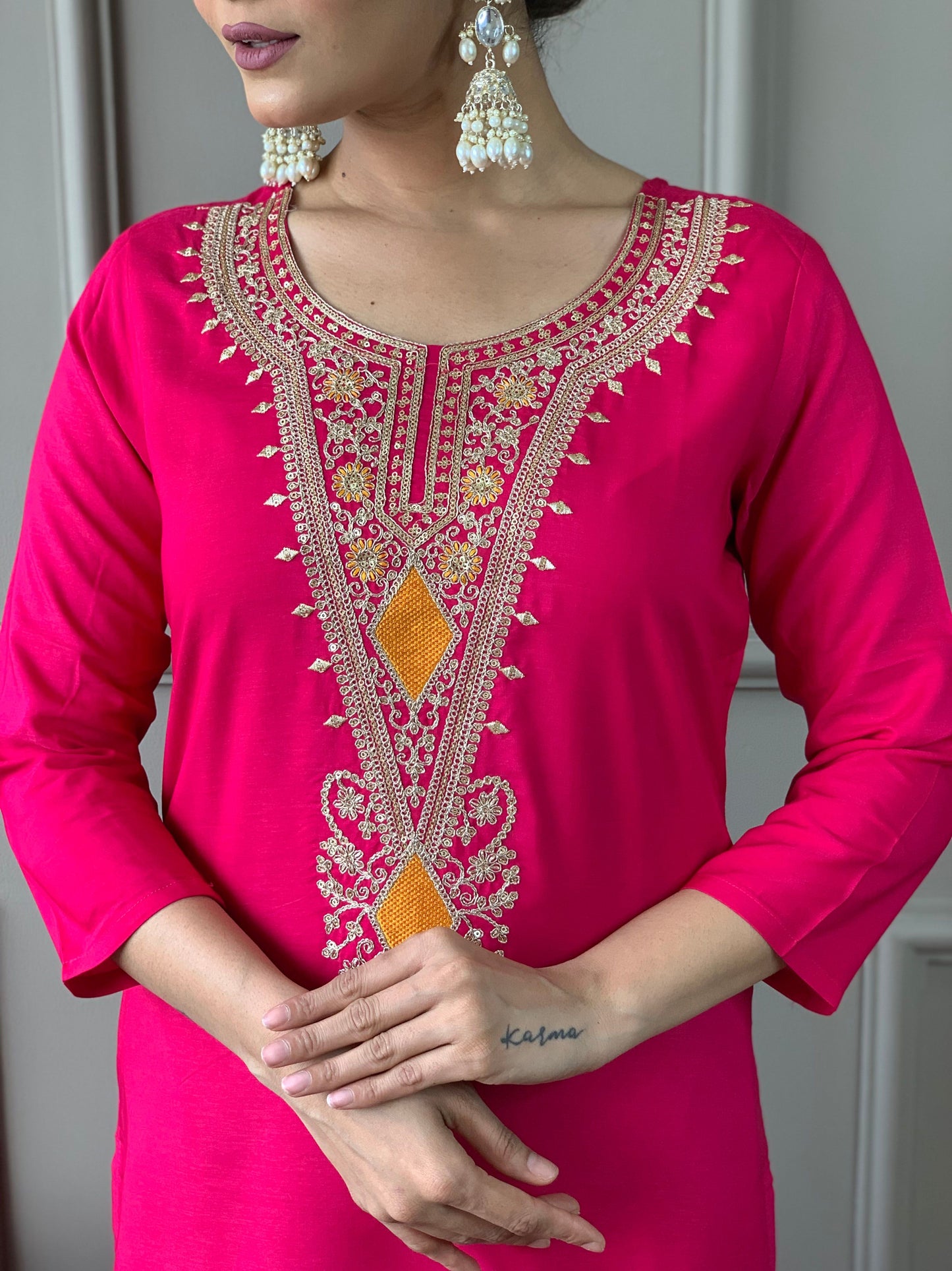 Kurta Suit Sets for Women by Ruvi Online